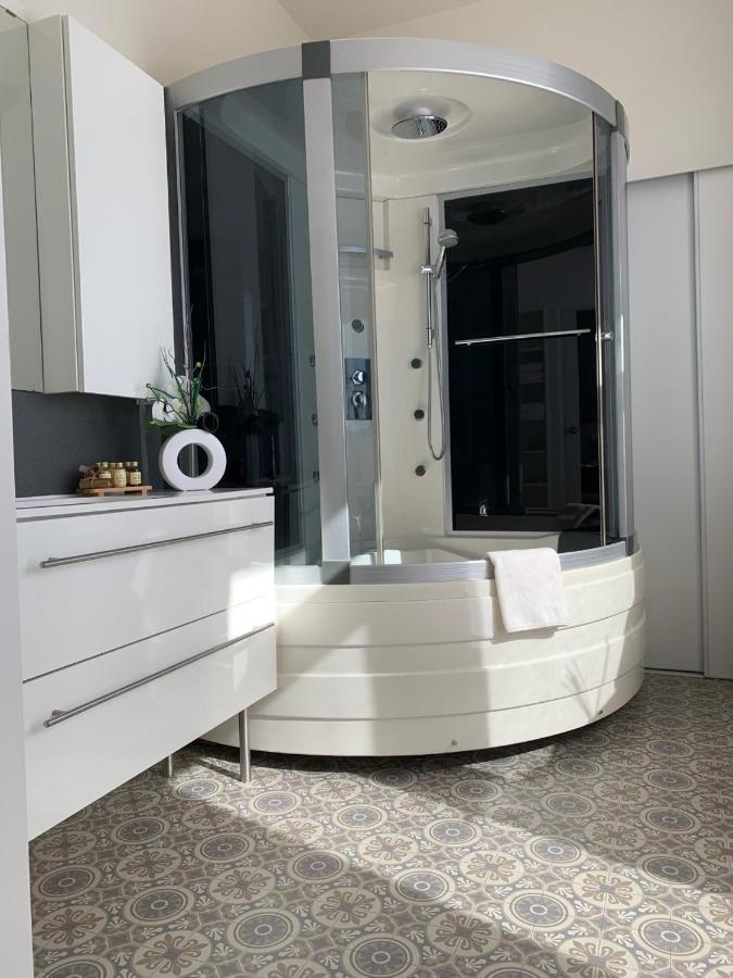 Suite Euphrosina Oostende Εξωτερικό φωτογραφία